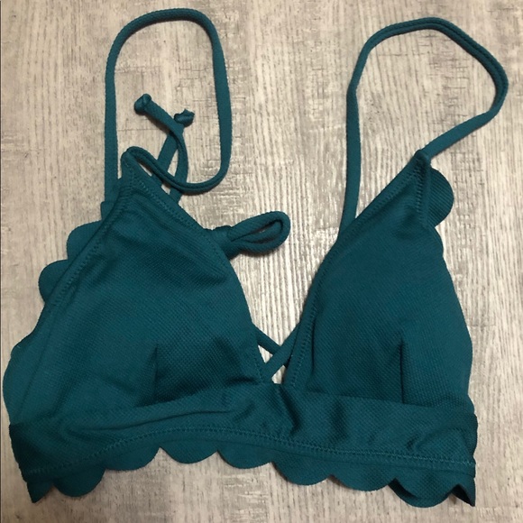 Cupshe bikini - Picture 3 of 7